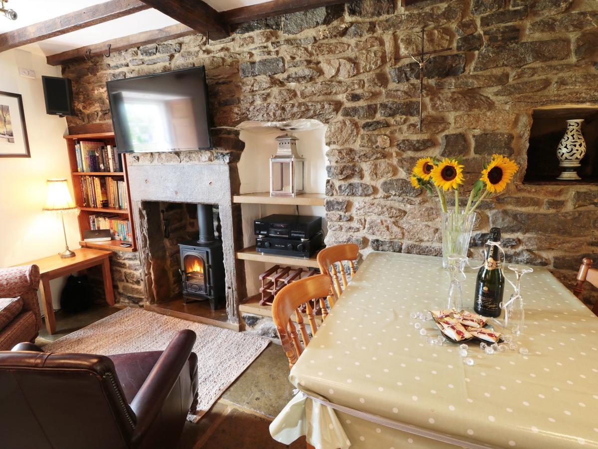 Buttercup Cottage Castleton  Exterior photo